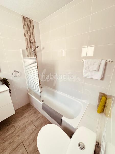 Foto eb8f1378-8846-416d-836d-cfdd0a8c6533. Apartamento en Los Cristianos Arona