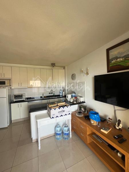 Foto 7cd1d594-f4eb-4121-820a-c2fa0a8f86d2. Apartamento en Los Cristianos Arona