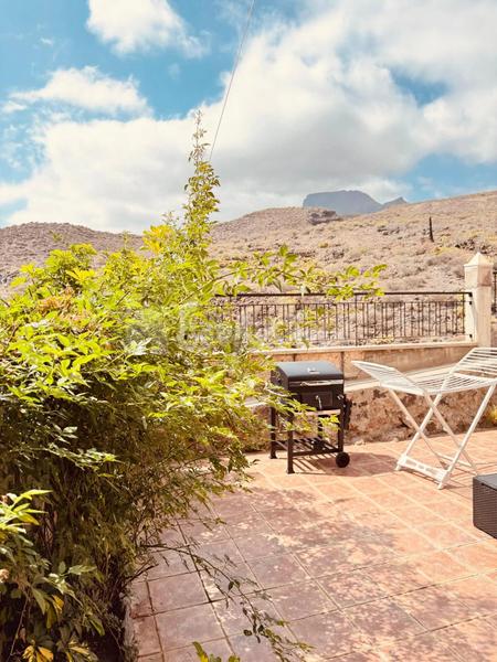 Foto f75606f6-6813-4aa1-be4f-ffee933e1dd3. Casa adossada a Chayofa Arona