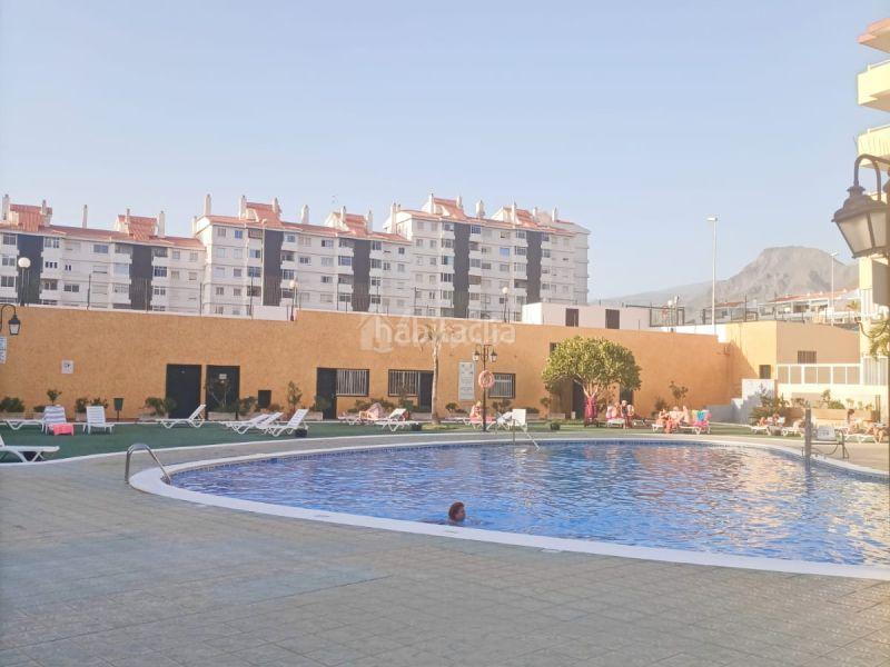 Foto 423fa80f-8b42-4d01-9f8e-b3bbb6f66385. Apartamento en Los Cristianos Arona