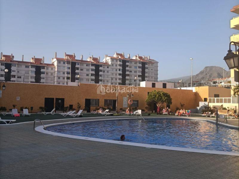 Foto ffd8fa4d-5f40-4fb1-a1c3-89403c4cbd43. Apartamento en Los Cristianos Arona