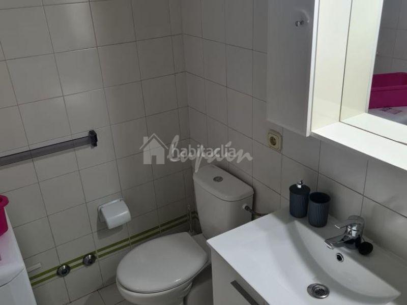 Foto a5b25c19-23a1-42b7-80f9-d91cec7a783f. Apartamento en Torviscas Bajo Adeje