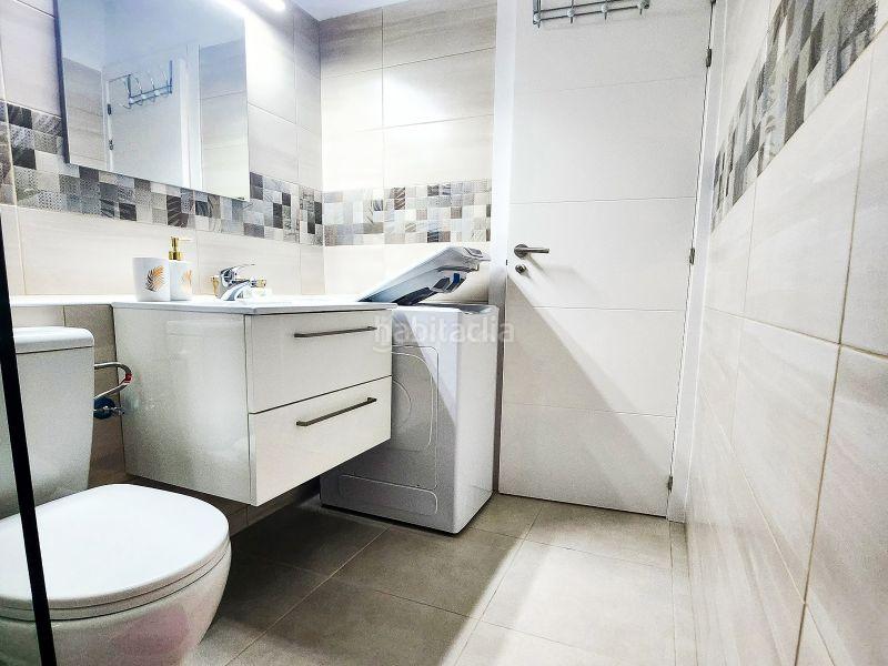 Foto 03256e3e-acf0-4f7c-9d42-1d180e31ce54. Apartamento en Playa de las Américas Arona