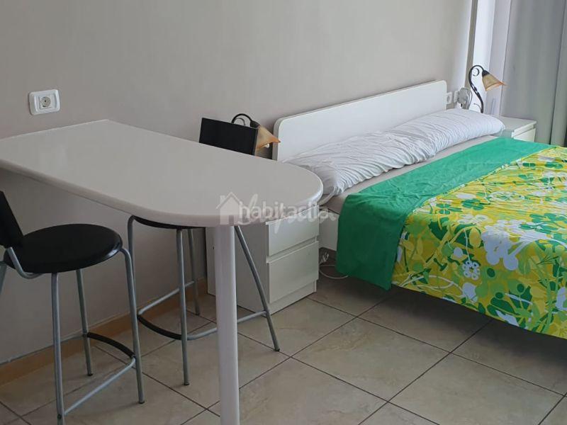 Foto d641030d-1f0a-41d6-967f-bb4373bff916. Estudio en Playa de las Américas Arona
