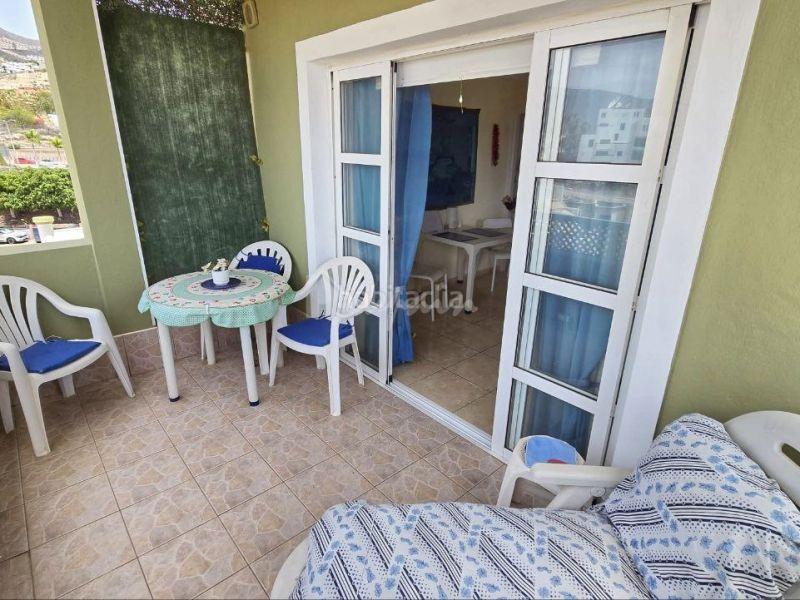 Foto df5451cc-36b1-4a96-9e44-cd0ad0d2a396. Casa a schiera in Torviscas Centro y Alto Adeje