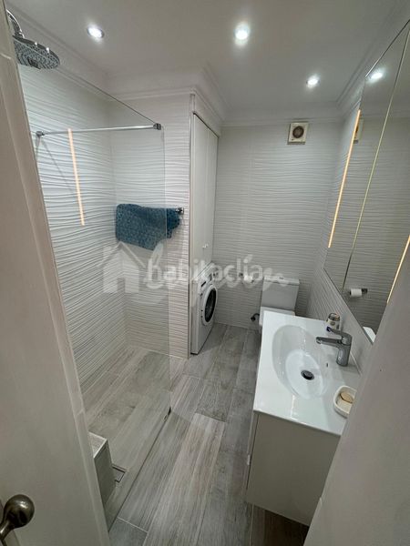 Foto 613eaba3-bfe9-4ae0-8dd2-a30afedff7c7. Apartamento en Playa de las Américas Arona