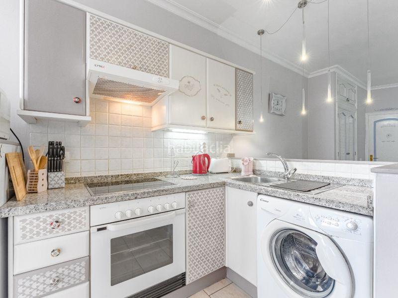 Foto 39f295aa-7e9e-40f9-9a81-b8111149dd99. Apartamento en Los Cristianos Arona