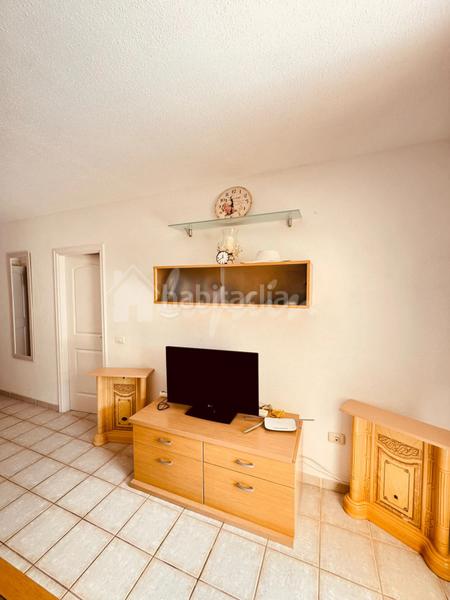 Foto d75319ac-bcee-43b6-988e-f48987a2930c. Apartament amb calefacció a Los Cristianos Arona