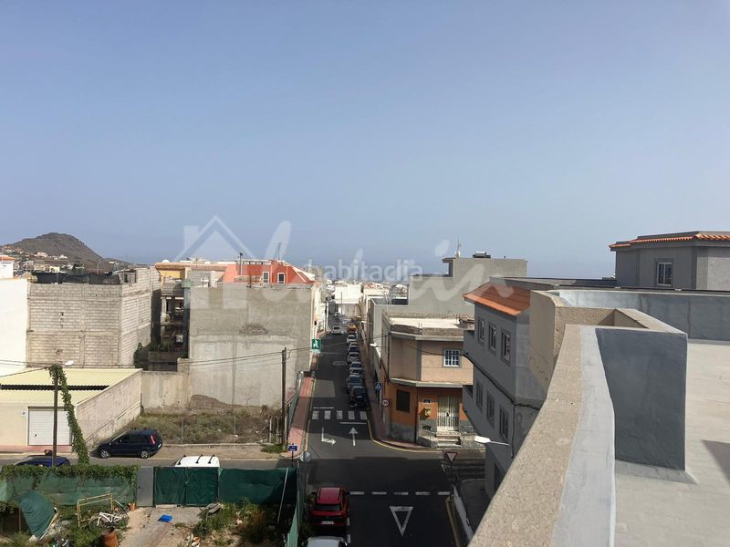 Foto 8c1b88c8-d301-400c-b86a-89b1b2de6add. Apartamento en Cabo Blanco Arona