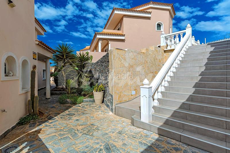 Foto 843f0772-04ae-4c23-9771-bd7a7977416c. Casa en Callao Salvaje - Playa Paraíso Adeje