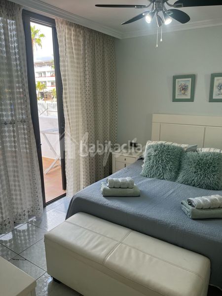 Foto 2c6ca1c0-edf5-46f5-8012-f7f0adfa65a1. Apartament a Playa de las Américas Arona