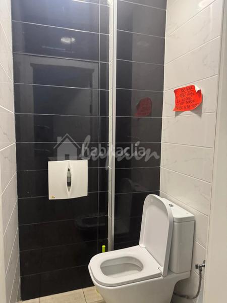 Foto ff3432a6-faec-4b37-8a60-db25d5042081. Local comercial a Costa del Silencio Arona