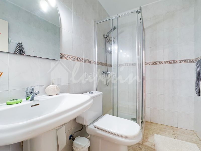 Foto 08cb2cff-7642-4e37-9049-6f4c58195a7c. Apartamento en La Caleta Adeje