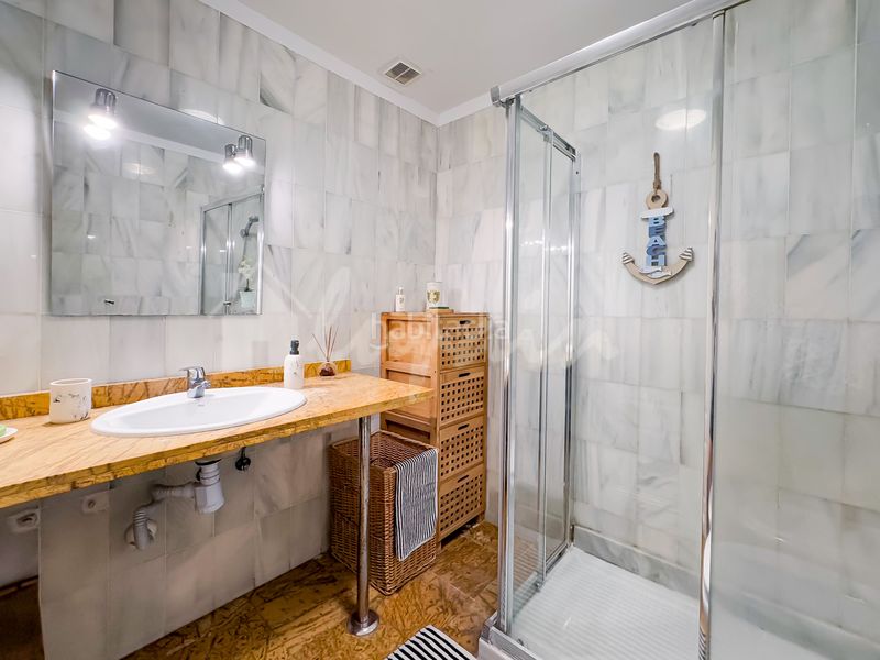 Foto 105c975f-1ebb-4689-9c6d-12b0ab36f726. Apartamento en La Caleta Adeje