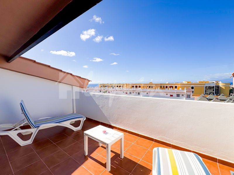 Foto 93e0524d-f23a-43e5-a7a4-59d67859560f. Apartamento en La Caleta Adeje