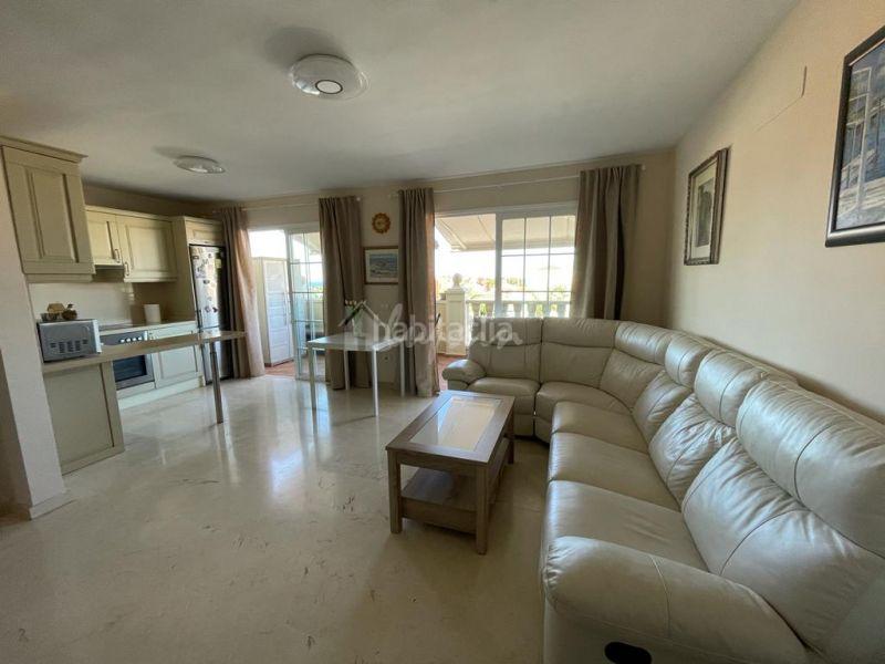 Foto d33c3b09-25a5-4624-aa54-aa53cca7d6e8. Casa adosada en Palm - Mar Arona