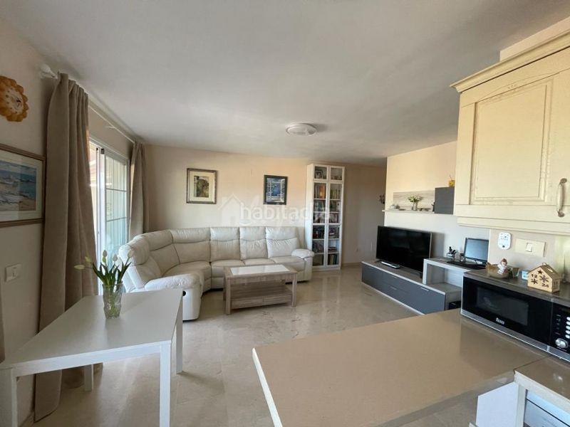 Foto 1a3bfa00-cf1e-4a5f-9f0f-07cb2c2ff77b. Casa adossada a Palm - Mar Arona