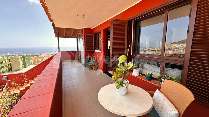 Foto 877f6bf9-473d-4165-bb95-f8a1eaec529a. Casa a schiera in Playa del Duque Adeje