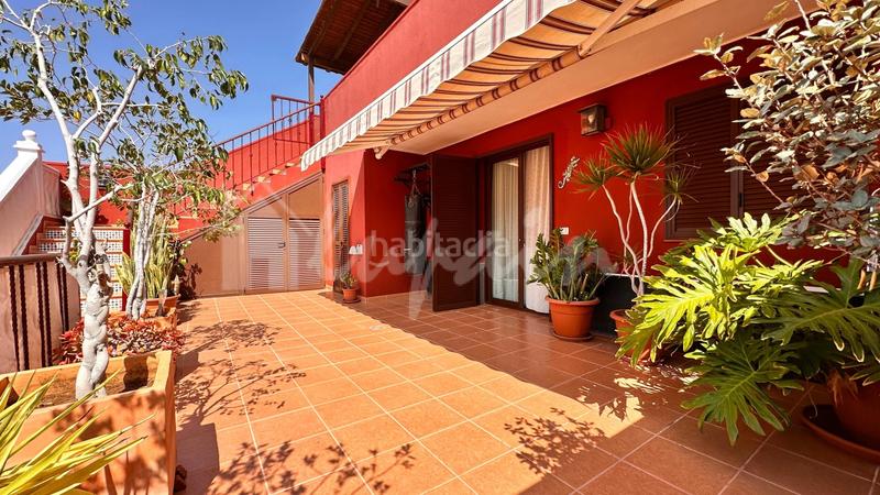 Foto 50366343-3f68-4c06-b600-108a03b192d3. Casa adosada en Playa del Duque Adeje