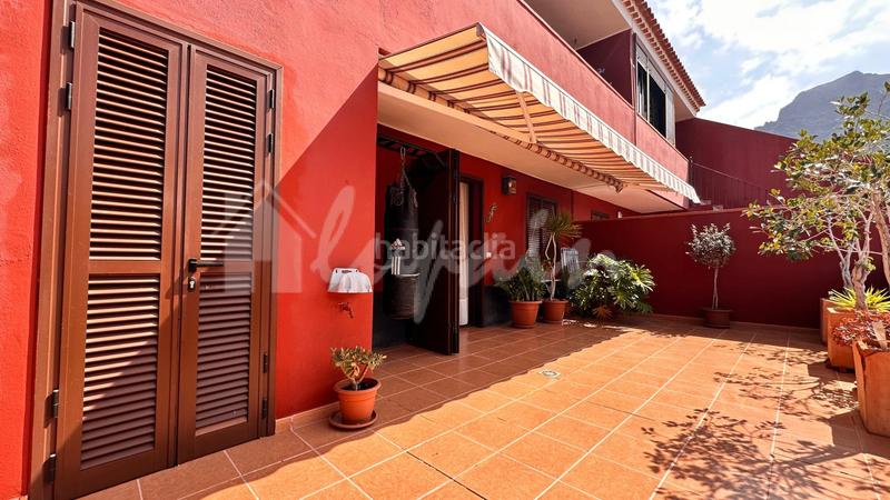 Foto 3207f9d2-b123-4cbf-b118-a7841d1c598f. Casa adossada a Playa del Duque Adeje