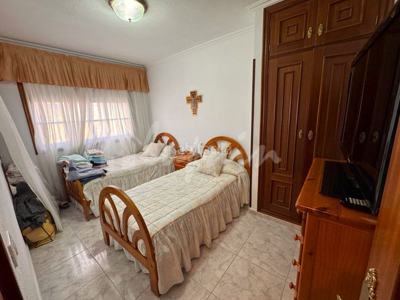 Foto 598de66a-3f0f-48b4-a339-7a8b2c3b00cc. Appartement in Los Cristianos Arona