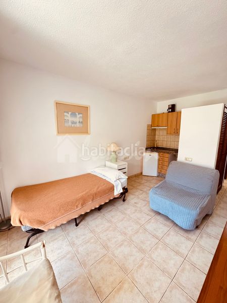 Foto b36df4e8-3ed8-4f0b-9610-7ddf32caca86. Estudi a Los Cristianos Arona