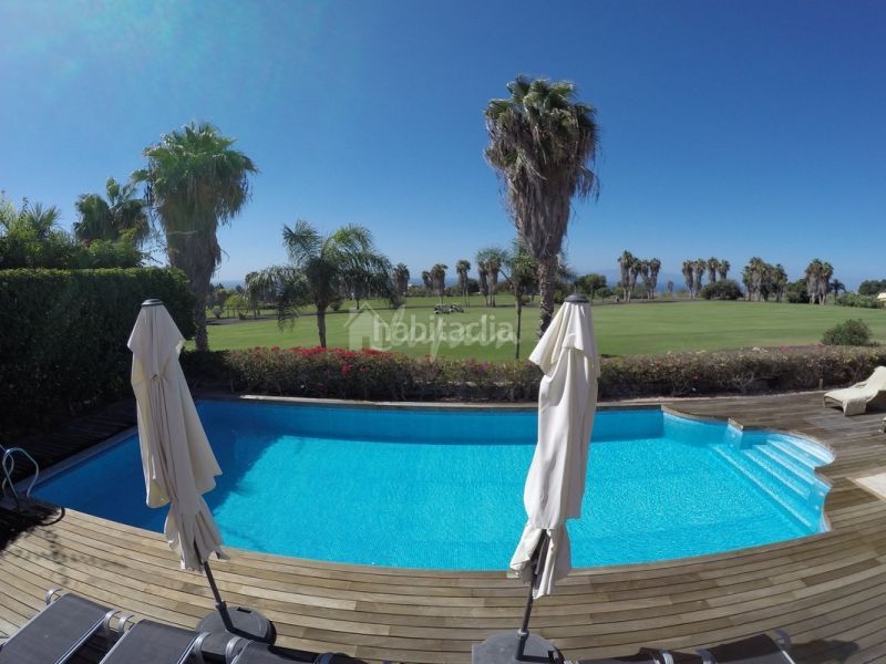 Foto 7f2f70e4-eb5a-4a25-b49a-11febe1b5851. Apartamento en La Caleta Adeje