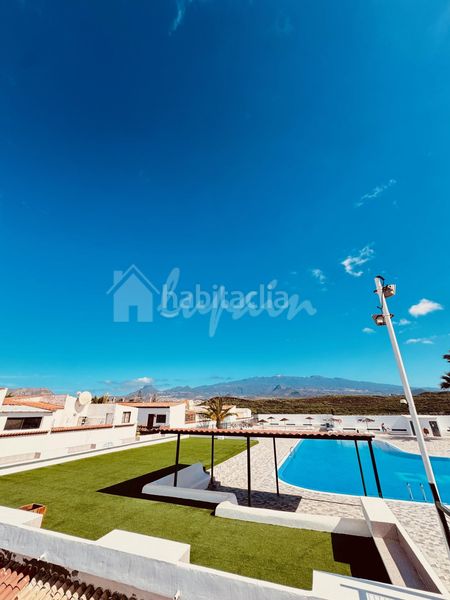 Foto 70e676ae-a68b-44fe-bd28-8650206f25e8. Casa a Costa del Silencio Arona