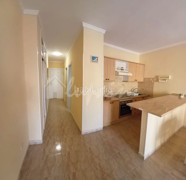 Foto ef040453-f222-4d35-a0e2-00b61024d719. Apartamento en Playa de las Américas Adeje