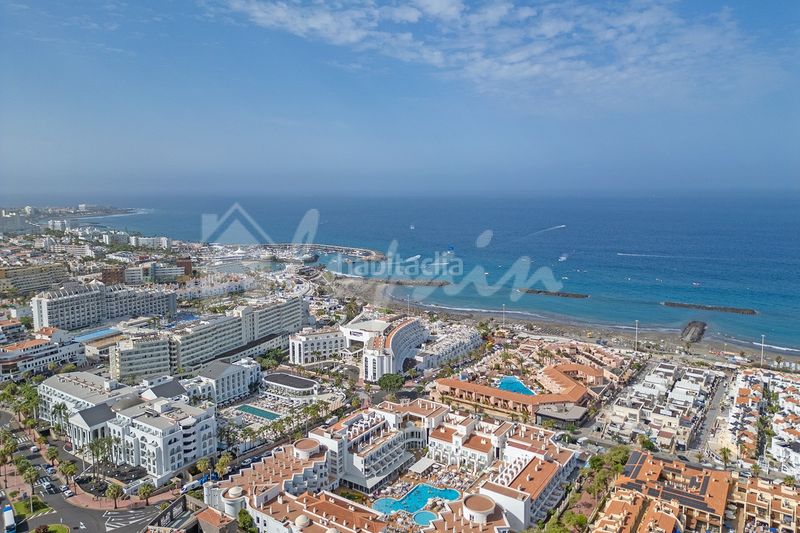 Foto fd7b731c-5b3c-4c14-8cb0-3a2fd90f7274. Apartament a Playa de Fañabé Adeje