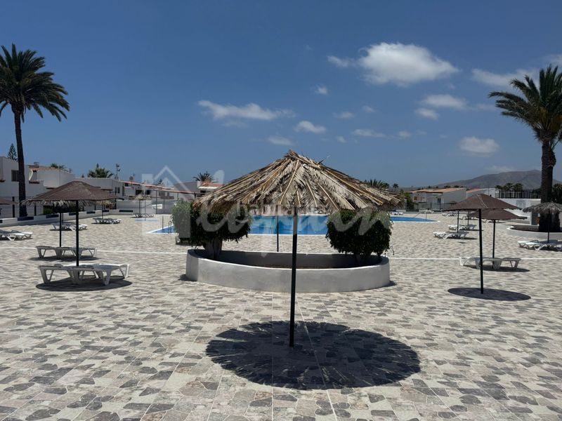 Foto 2ae22bd5-44bb-450e-b786-cf3ad96a2730. Apartament a Costa del Silencio Arona