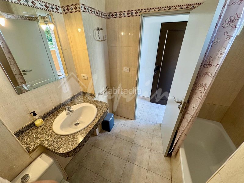 Foto 53299843-46ca-4e52-8239-75fc1a5fb67f. Apartament a Playa de las Américas Arona