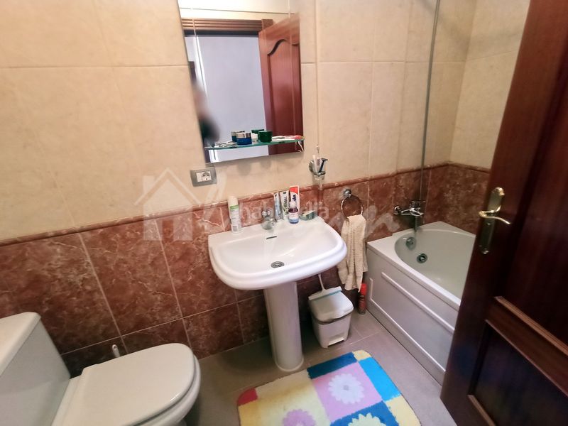 Foto e69ea341-6062-42d1-9fa7-d5ee53c358be. Casa adossada a Torviscas Centro y Alto Adeje
