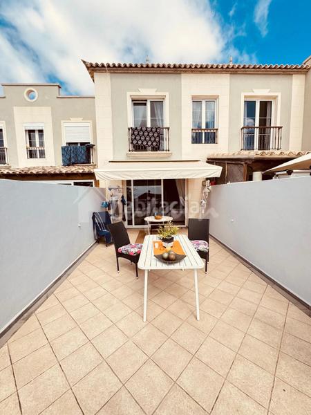 Foto f480bc2d-c636-47f4-a342-3066f59a8be3. Reihenhaus in Chayofa Arona