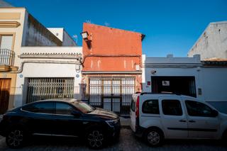 Local Comercial  Calle doctor félix rodríguez de la fuente. Local y terreno en venta en brenes.