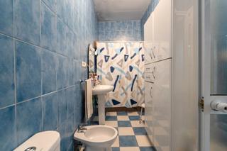 Maison  Calle marqués de esquivel. Casa en venta en brenes