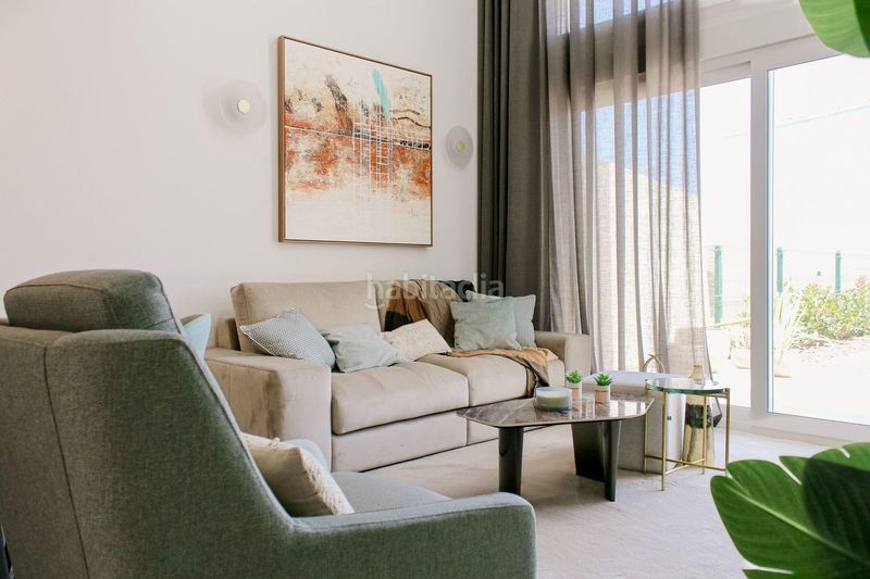 Foto 13ba6adb-8a5c-47bc-9117-821feb201861. Casa aparellada amb aparcament piscina a Algorfa