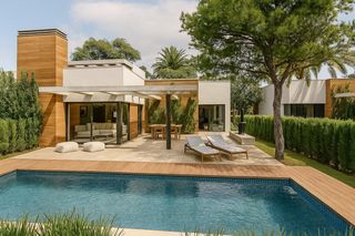 Chalet  Avenida calle c3. Exclusive villa in second line from the lake of santa rosalía la