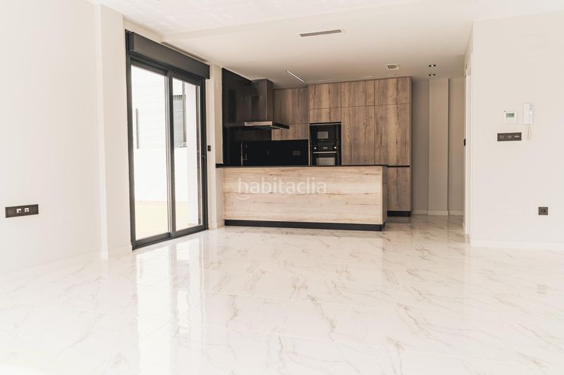 Foto 942dcb8f-74c5-48be-ae36-e57f4b6a44ca. Chalet complejo residencial de nueva obra en punta prima en Orihuela