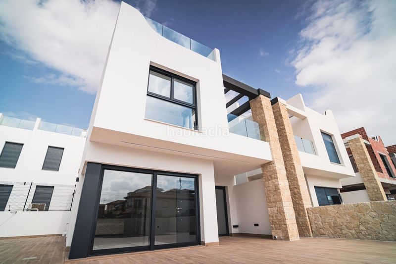 Foto 98fa3b69-f651-464e-9773-0df359e33d44. Chalet complejo residencial de nueva obra en punta prima en Orihuela