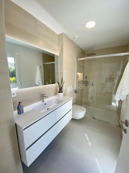Foto f2f228fc-c6e7-43db-aab7-c8aa47e9f8c5. Chalet avec parking piscine dans Golf Bahía Finestrat