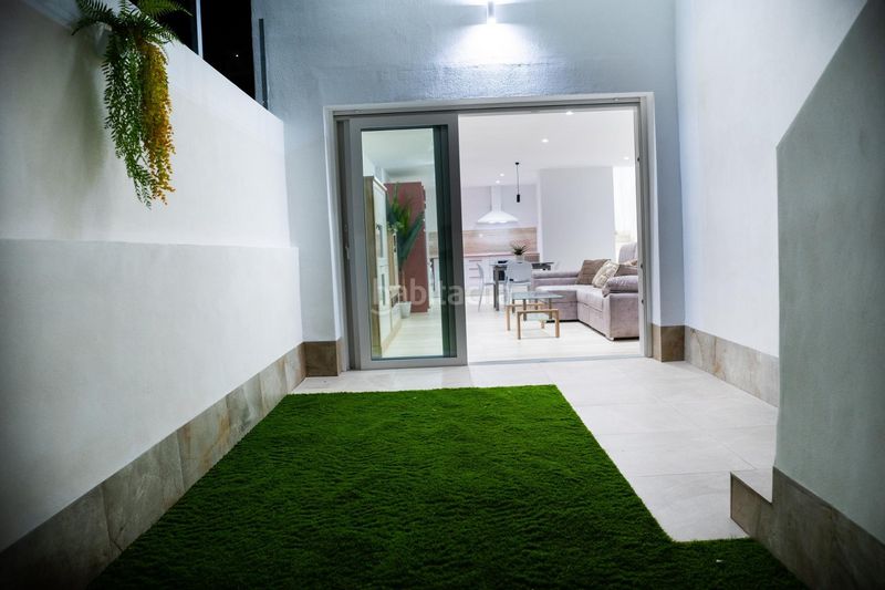 Foto 0e340868-3de6-4127-ad8b-c1f55969e810. Xalet amb aparcament piscina a Rojales