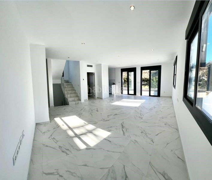 Foto 8b339445-6170-4f7a-b3d9-ce8da5834c2e. Xalet amb piscina a Rojales