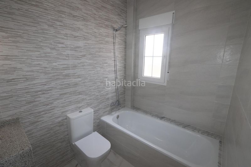 Foto 3c3a6f54-fddd-438d-bd11-550dedb3ad4a. Xalet amb piscina a Pinoso