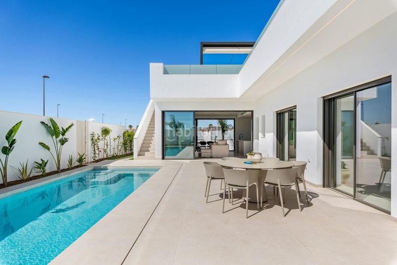 Foto e167fe61-08d1-4a8f-8057-72385789ee5b. Xalet amb aparcament piscina a San Javier San Javier