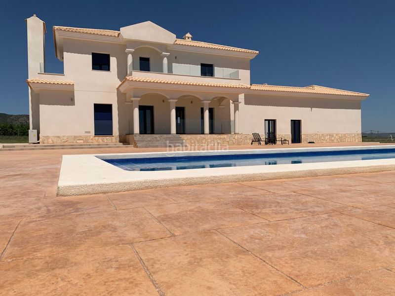 Foto a5cf3eab-00cf-43a8-bad0-c1707f217047. Chalet villas de obra nueva en Pinoso