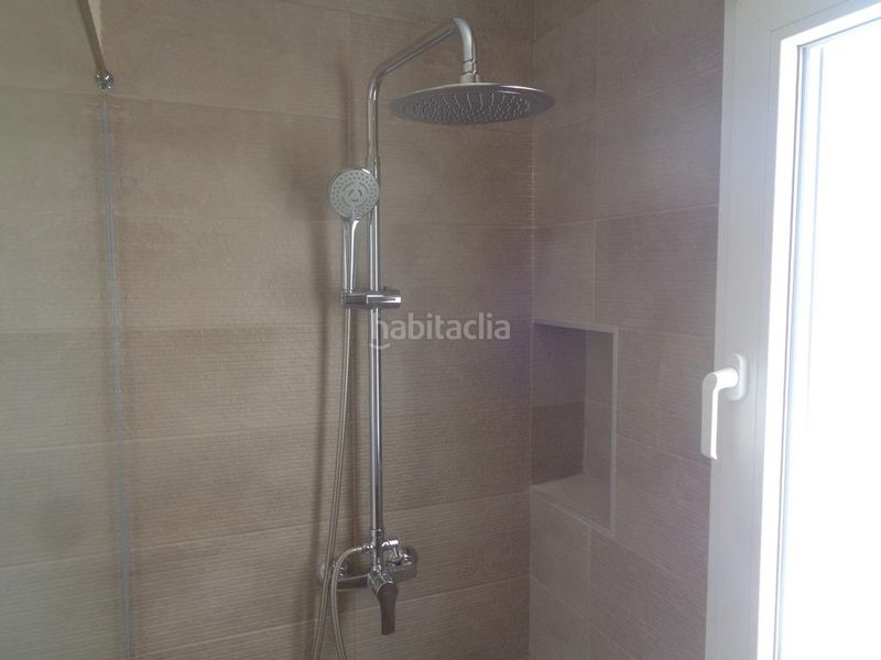 Foto 2fd16eaf-b512-4dff-a6c2-41cdd0c52e3d. Xalet amb piscina a Pinoso