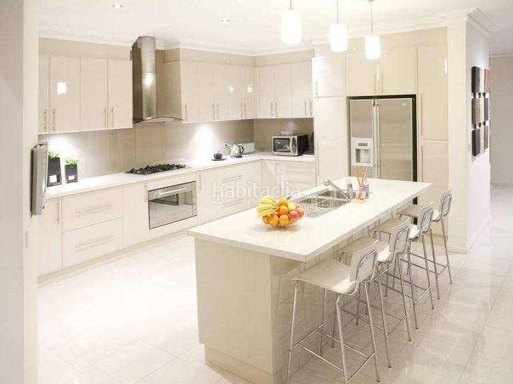 Foto a6d3b405-c1cc-42dd-9f1f-5c081a8fc29a. Xalet amb piscina a Pinoso