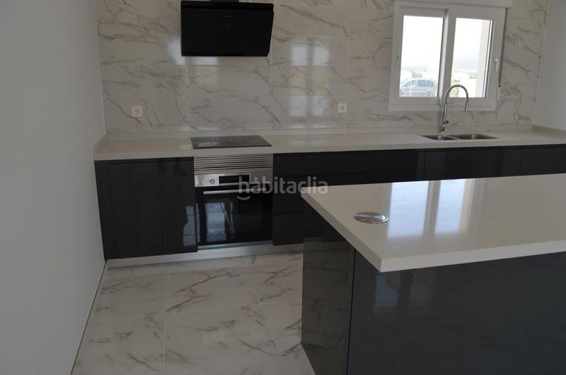 Foto 2c98b390-b339-47ca-b142-7c6ab65f174b. Xalet amb piscina a Pinoso