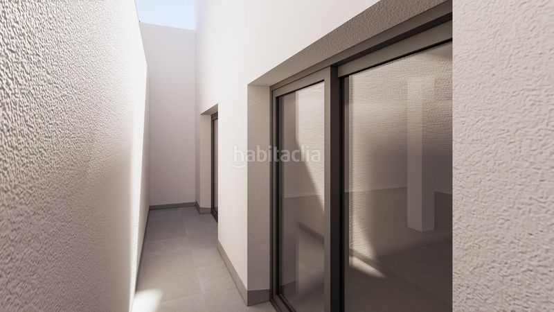 Foto 57f13c3e-9bdb-4a13-b588-74217d45cad4. Casa aparellada amb aparcament piscina a Benijófar